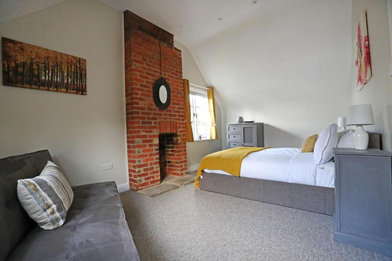 Hurtwood Hotel Peaslake Eksteriør billede