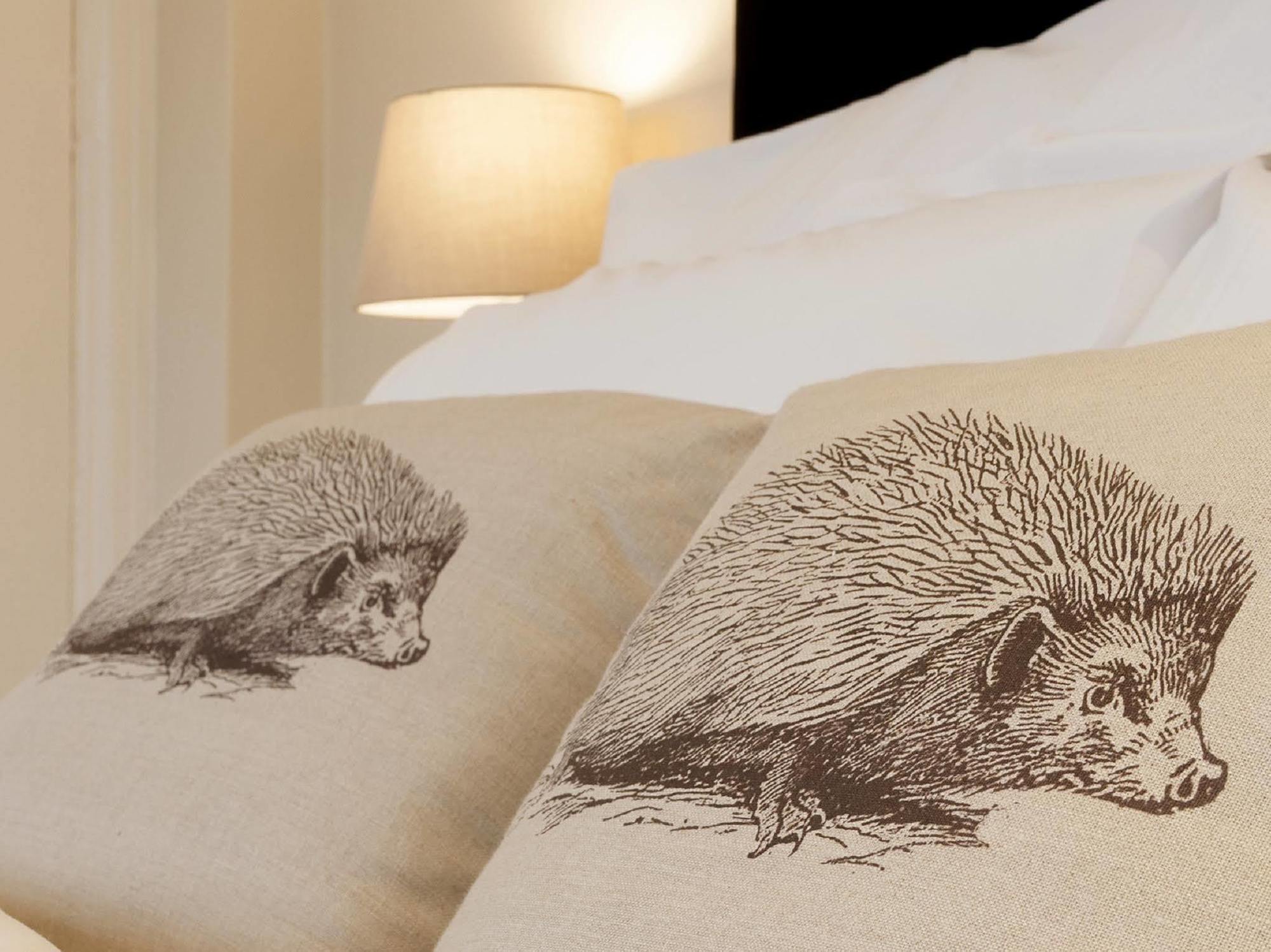 Hurtwood Hotel Peaslake Eksteriør billede